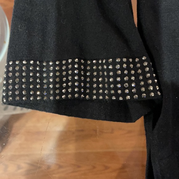 Jm collection black w/ Rhinestones sweater medium - Picture 3 of 4